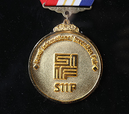 全球 × 獎項肯定